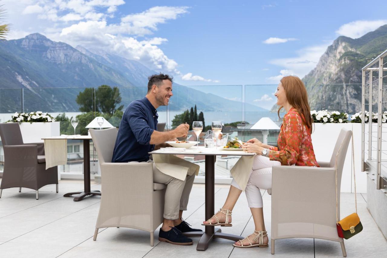 Hotel Kristal Palace - Tonelli Hotels - Adult Friendly Riva del Garda Exterior foto